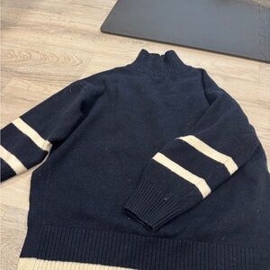 H&M Men's Black and Cream Zip-Up Sweater
